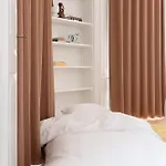 アパート Former Dukes - 4 Bedrooms - 2 Bathroms コペンハーゲン