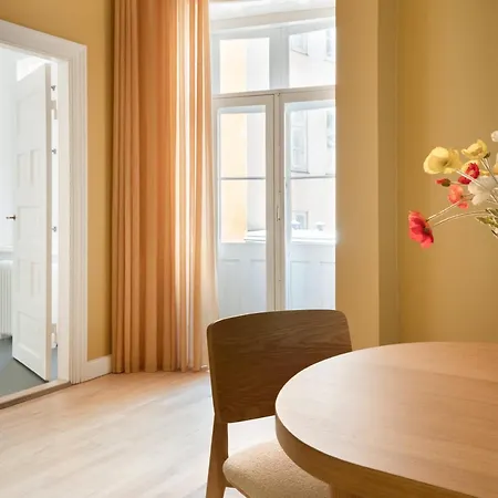 Former Dukes - 4 Bedrooms - 2 Bathroms By Daniel&jacob's