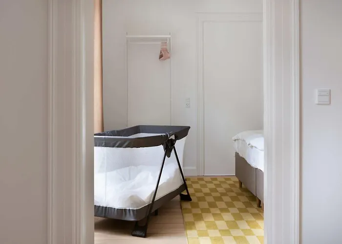 Former Dukes - 4 Bedrooms - 2 Bathroms