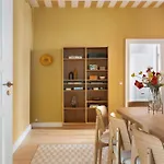 Former Dukes - 4 Bedrooms - 2 Bathroms *