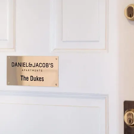 Lejlighed Former Dukes - 4 Bedrooms - 2 Bathroms *
